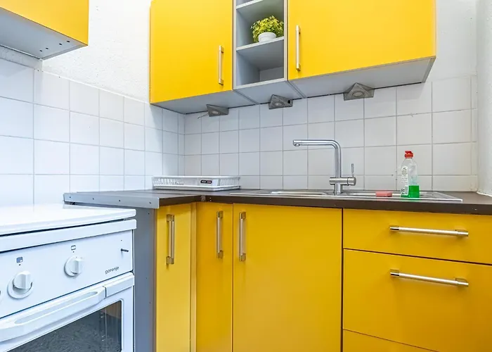 Daire Trendy 1br & 1lr Near Rennweg, Great Links Viyana