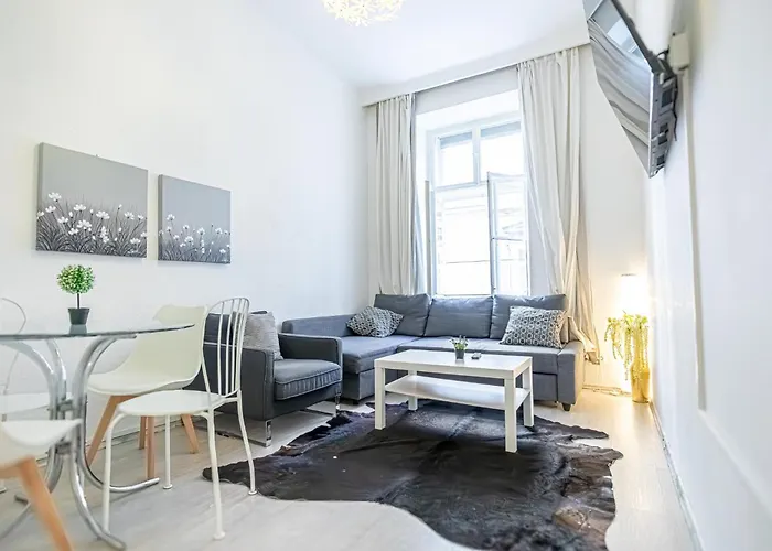 Trendy 1br & 1lr Near Rennweg, Great Links Daire
