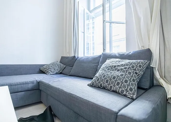 Апартаменти Trendy 1Br 121 *